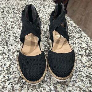 Kelly and Katie dress sandals